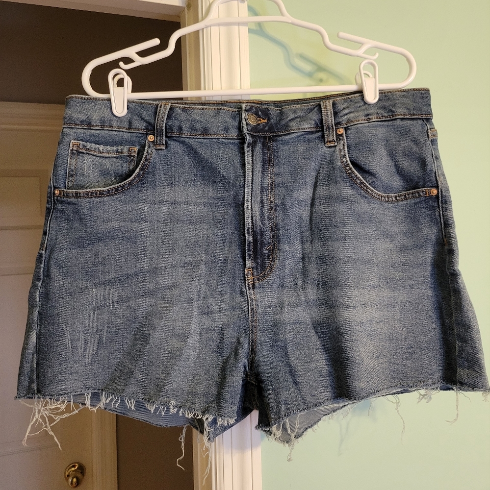 Wild Fable Jean Shorts | Size 18